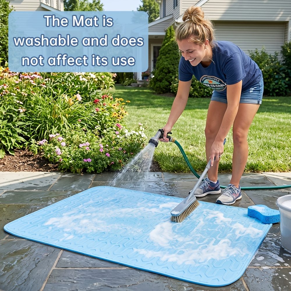 Pet Cooling Mat with Pee Pads — 6 Pallets